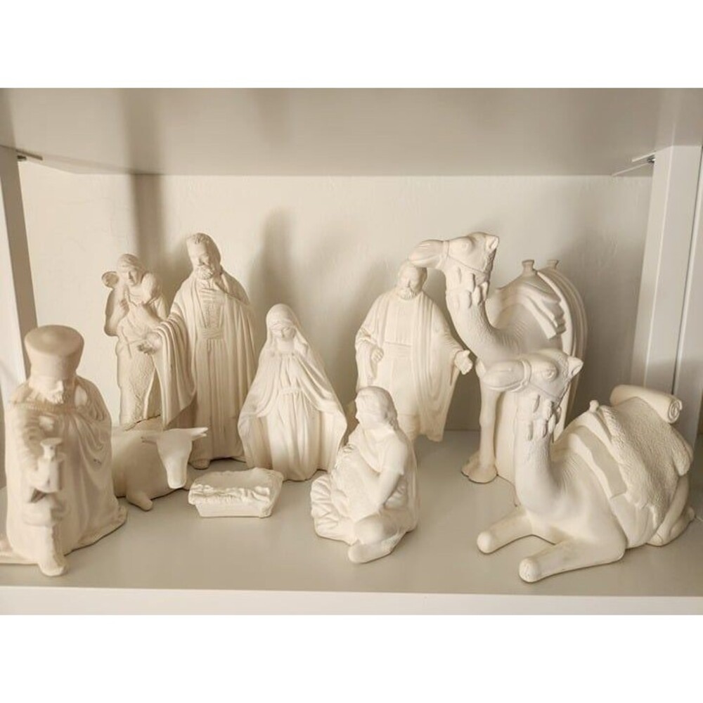NativityVintage Nativity Scene Figurines 10 pieces- Great DIY Project!